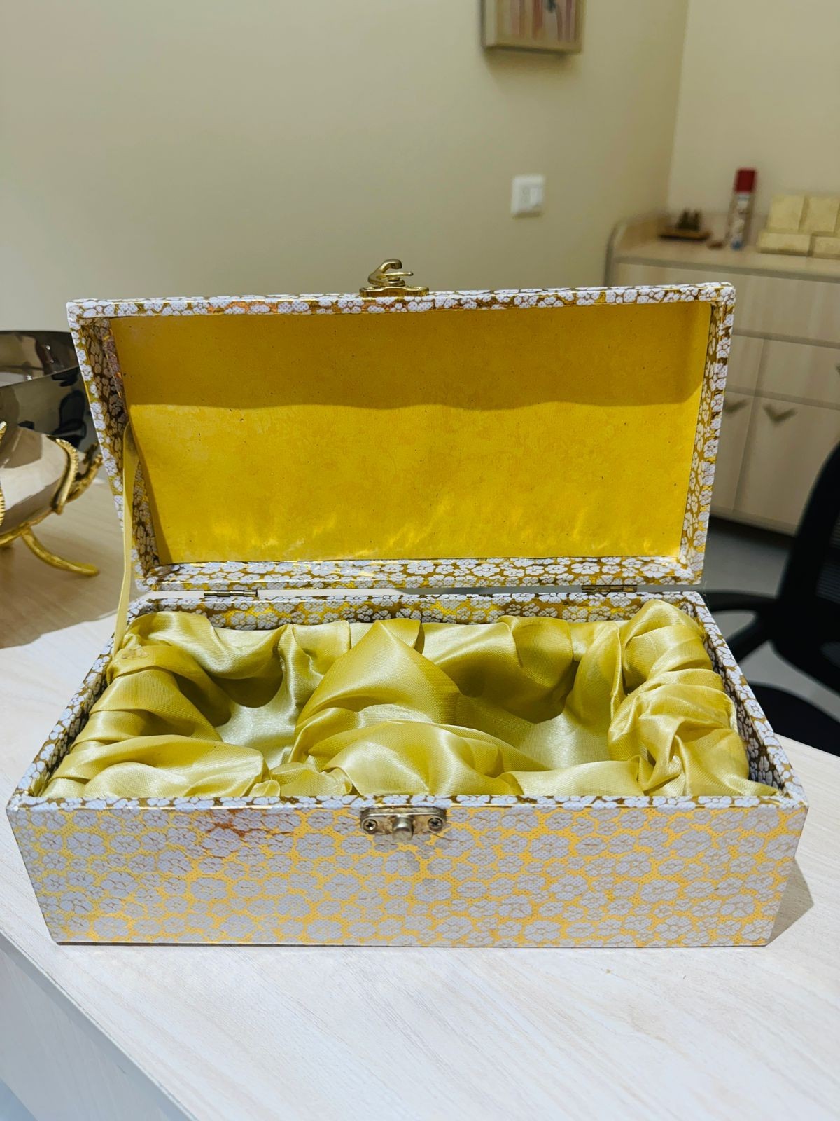 Gift_box_2