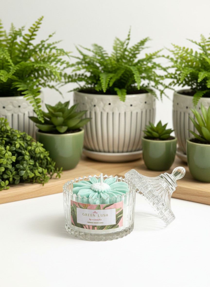 Green Lush Candle Main image